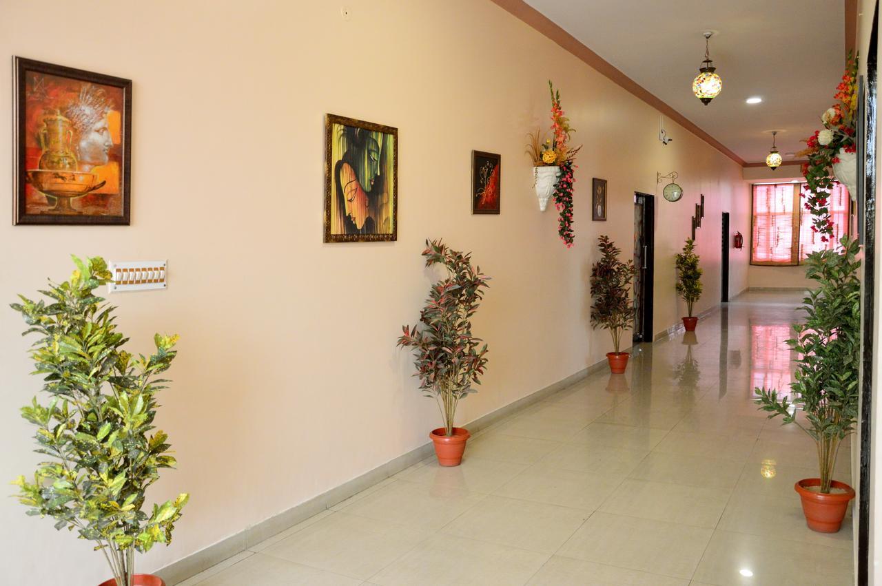 Oyo 6012 Hotel Rockwell Jaipur Ngoại thất bức ảnh