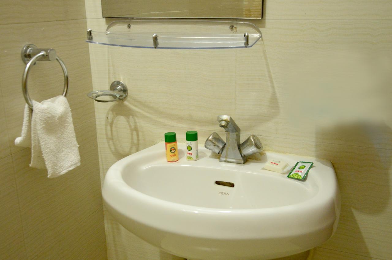 Oyo 6012 Hotel Rockwell Jaipur Ngoại thất bức ảnh